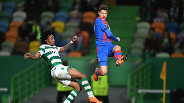LISBON, PORTUGAL - MARCH 08: Gelson Martins of Sporting Lisbon competes for the ball with Jan Kovarik of Viktoria Plzen during the UEFA Europa League Round of 16 first leg match between Sporting Lisbon and Viktoria Plzen at Estadio Jose Alvalade on March 8, 2018 in Lisbon, Portugal. (Photo by Octavio Passos/Getty Images)