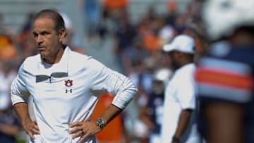 Auburn football defensive coordinator Kevin Steele watches warmups before the Tennessee game Saturday, Oct. 13, 2018, at Jordan-Hare Stadium in Auburn, Ala.