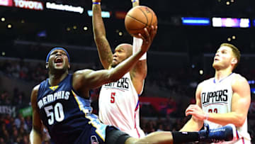 LOS ANGELES, CA - NOVEMBER 16: Zach Randolph