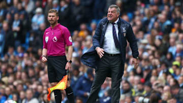 MANCHESTER, ENGLAND - MAY 06: Sam Allardyce, Manager of Crystal Palace reacts during the Premier League match between Manchester City and Crystal Palace at the Etihad Stadium on May 6, 2017 in Manchester, England. (Photo by Dave Thompson/Getty Images)