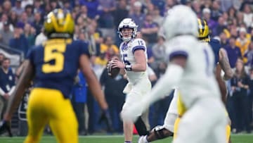 Auburn football offensive lineman Gunner Britton compared the Tigers' potential ceiling to a recent surprise College Football Playoff team Mandatory Credit: Arizona Republic