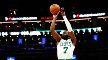 Jaylen Brown #7 of the Boston Celtics shoots during the fourth quarter of the game against the Detroit Pistons (Photo by Omar Rawlings/Getty Images)