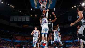 FEBRUARY 11: LaMarcus Aldridge #12 of the San Antonio Spurs drives to the basket during the game against the OKC Thunder (Photo by Zach Beeker/NBAE via Getty Images)