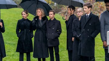 Arrow -- "Fadeout" -- Image Number: AR810A_0002b.jpg -- Pictured (L-R): Willa Holland as Thea Queen, Susanna Thompson as Moira Queen, Jack Moore as William Clayton, Sea Shimooka as Emiko Queen, Melissa Benoist as Kara/Supergirl, Grant Gustin as The Flash and Echo Kellum as Curtis Holt/Mr. Terrific -- Photo: Colin Bentley/The CW -- © 2020 The CW Network, LLC. All Rights Reserved.