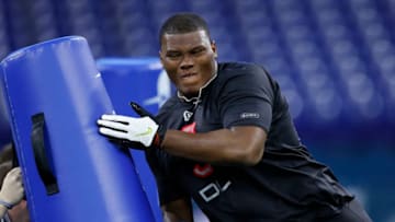INDIANAPOLIS, IN - FEBRUARY 29: Defensive lineman Derrick Brown of Auburn runs a drill during the NFL Combine at Lucas Oil Stadium on February 29, 2020 in Indianapolis, Indiana. (Photo by Joe Robbins/Getty Images)