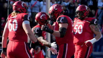 Cincinnati Bearcats running back Charles McClelland during game against Tulane Green Wave at Nippert Stadium.