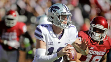 NORMAN, OK - OCTOBER 27: Quarterback Skylar Thompson #10 of the Kansas State Wildcats looks to throw against the Oklahoma Sooners at Gaylord Family Oklahoma Memorial Stadium on October 27, 2018 in Norman, Oklahoma. Oklahoma defeated Kansas State 51-14. (Photo by Brett Deering/Getty Images)