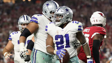 GLENDALE, AZ - SEPTEMBER 25: Running back Ezekiel Elliott
