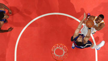 LOS ANGELES, CA - APRIL 1: Thaddeus Young #21 of the Indiana Pacers shoots the ball during the game against the LA Clippers on April 1, 2018 at STAPLES Center in Los Angeles, California. NOTE TO USER: User expressly acknowledges and agrees that, by downloading and/or using this Photograph, user is consenting to the terms and conditions of the Getty Images License Agreement. Mandatory Copyright Notice: Copyright 2018 NBAE (Photo by Andrew D. Bernstein/NBAE via Getty Images)