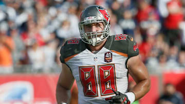 Nov 15, 2015; Tampa, FL, USA; Tampa Bay Buccaneers tight end Luke Stocker (88) runs during the second half of a football game against the Dallas Cowboys at Raymond James Stadium. Mandatory Credit: Reinhold Matay-USA TODAY Sports