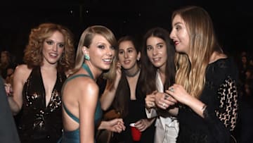 LOS ANGELES, CA - FEBRUARY 08: (L-R) Abigail Anderson and recording artists Taylor Swift, Alana Haim, Danielle Haim and Este Haim of Haim attend The 57th Annual GRAMMY Awards at the STAPLES Center on February 8, 2015 in Los Angeles, California. (Photo by Larry Busacca/Getty Images for NARAS)