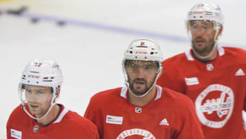 Evgeny Kuznetsov, Alex Ovechkin, Washington Capitals (Photo by Patrick Smith/Getty Images)