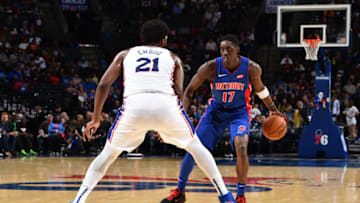 Detroit Pistons Tony Snell and Philadelphia 76ers Joel Embiid. (Photo by David Dow/NBAE via Getty Images)