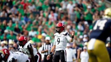 Cincinnati Bearcats quarterback Desmond Ridder during game against Notre Dame Fighting Irish in 2021.