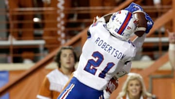 Las Vegas Raiders, Amik Robertson (Photo by Tim Warner/Getty Images)