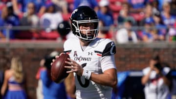 Cincinnati Bearcats quarterback Ben Bryant against SMU Mustangs at Gerald Ford Stadium. USA Today.