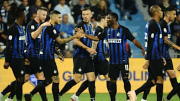 FERRARA, ITALY - OCTOBER 07: Mauro Icardi of FC Internazionale celebrates after scoring the opening goal during the Serie A match between SPAL and FC Internazionale at Stadio Paolo Mazza on October 7, 2018 in Ferrara, Italy. (Photo by Mario Carlini / Iguana Press/Getty Images)