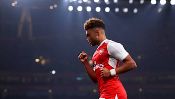 LONDON, ENGLAND - OCTOBER 25: Alex Oxlade-Chamberlain of Arsenal celebrates scoring his sides first goal during the EFL Cup fourth round match between Arsenal and Reading at Emirates Stadium on October 25, 2016 in London, England. (Photo by Michael Regan/Getty Images)