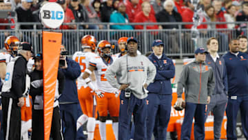 COLUMBUS, OH - NOVEMBER 18: Illinois Fighting Illini head coach Lovie Smith looks at the scoreboard during game action between the Illinois Fighting Illini and the Ohio State Buckeyes (8) on November 18, 2017 at Ohio Stadium in Columbus, Ohio. Ohio State defeated Illinois 52-14. (Photo by Scott W. Grau/Icon Sportswire via Getty Images)