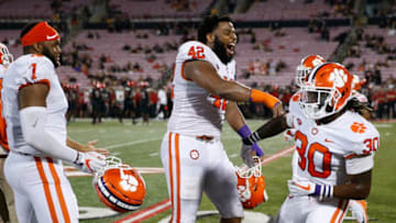 LOUISVILLE, KY - SEPTEMBER 16: Christian Wilkins