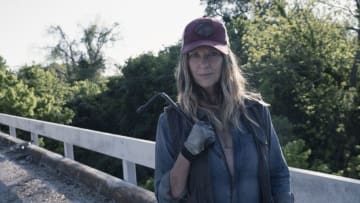 Mo Collins as Sarah - Fear the Walking Dead _ Season 4, Episode 11 - Photo Credit: Ryan Green/AMC