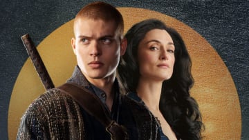 The Dragon Reborn, Rand al’Thor (Josha Stradowski), who is now trying to survive independently to protect his friends after last season’s face-off against the Dark One, and Selene (Natasha O’Keeffe), an innkeeper from Cairhien, with whom he has made a connection