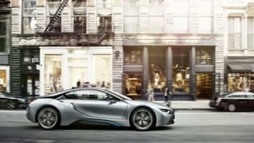 BMW i8 Absolutely Wrecked In Mexico City