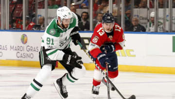 SUNRISE, FL - NOVEMBER 14: Tyler Seguin