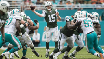 MIAMI GARDENS, FL - OCTOBER 22: Quarterback Josh McCown