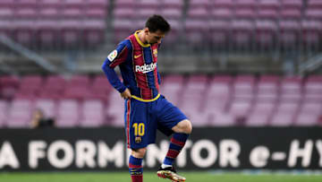 BARCELONA, SPAIN - MAY 16: Lionel Messi of FC Barcelona looks dejected during the La Liga Santander match between FC Barcelona and RC Celta at Camp Nou on May 16, 2021 in Barcelona, Spain. Sporting stadiums around Spain remain under strict restrictions due to the Coronavirus Pandemic as Government social distancing laws prohibit fans inside venues resulting in games being played behind closed doors. (Photo by David Ramos/Getty Images)