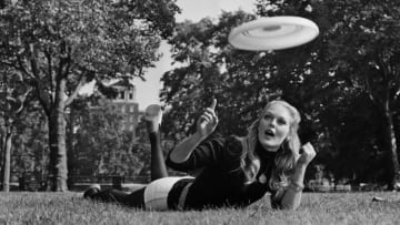 English actress Jenny Hanley shows off her Frisbee skills in 1971.