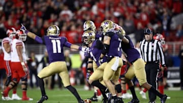 SANTA CLARA, CA - NOVEMBER 30: Byron Murphy #1 of the Washington Huskies celebrates with teammates after he broke up a pass intended for Siaosi Mariner #8 of the Utah Utes to clinch the game for the Huskies late int he fourth quarter during the Pac 12 Championship game at Levi's Stadium on November 30, 2018 in Santa Clara, California. (Photo by Ezra Shaw/Getty Images)