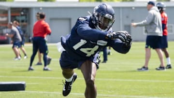 RENTON, WA - MAY 04: Seattle Seahawks wide receiver DK Metcalf (14) misses a pass during the Seahawks Rookie Mini-Camp on May 04, 2019, at Virginia Mason Athletic Center in Renton, WA.(Photo by Joseph Weiser/Icon Sportswire via Getty Images)