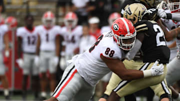 Georgia Bulldogs defensive lineman Jalen Carter tackles Vanderbilt Commodores running back Rocko Griffin for a loss (Photo By: Christopher Hanewinckel-USA TODAY Sports)