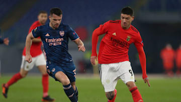 ROME, ITALY - FEBRUARY 18: Granit Xhaka of Arsenal battles for possession with Darwin Nunez of SL Benfica during the UEFA Europa League Round of 32 match between SL Benfica and Arsenal FC at Stadio Olimpico on February 18, 2021 in Rome, Italy. SL Benfica face Arsenal FC at a neutral venue in Rome behind closed doors after Portugal imposed a ban on travellers arriving from the UK in an effort to prevent the spread of Covid-19 variants. (Photo by Paolo Bruno/Getty Images)