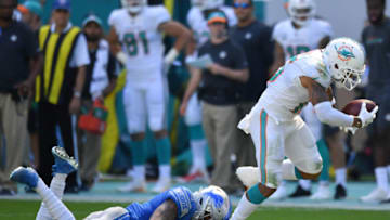 MIAMI, FL - OCTOBER 21: Albert Wilson #15 of the Miami Dolphins runs with the ball on a play in which he was injured in the second quarter against the Detroit Lions at Hard Rock Stadium on October 21, 2018 in Miami, Florida. (Photo by Mark Brown/Getty Images)