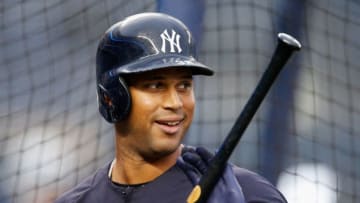NEW YORK, NY - OCTOBER 08: (NEW YORK DAILIES OUT) Aaron Hicks #31 of the New York Yankees during batting practice against the Boston Red Sox before Game Three of the American League Division Series at Yankee Stadium on October 8, 2018 in the Bronx borough of New York City. The Red Sox defeated the Yankees 16-1. (Photo by Jim McIsaac/Getty Images)