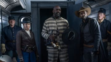 THE HARDER THEY FALL (L-R): REGINA KING as TRUDY SMITH, IDRIS ELBA as RUFUS BUCK, LAKEITH STANFIELD as CHEROKEE BILL. CR: DAVID LEE/NETFLIX © 2021