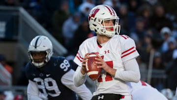 STATE COLLEGE, PA - NOVEMBER 10: Jack Coan #17 of the Wisconsin Badgers looks to pass against the Wisconsin Badgers during the second half at Beaver Stadium on November 10, 2018 in State College, Pennsylvania. (Photo by Scott Taetsch/Getty Images)