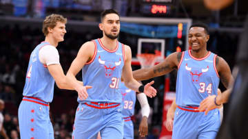 Lauri Markkanen, Wendell Carter Jr., Chicago Bulls Mandatory Credit: Mike DiNovo-USA TODAY Sports