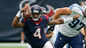 HOUSTON, TX - OCTOBER 01: Deshaun Watson