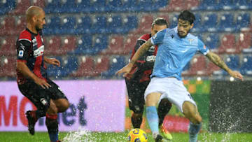 CROTONE, ITALY - NOVEMBER 21: Luis Alberto of SS Lazio competes for the ball with Benali of FC Crotone during the Serie A match between FC Crotone and SS Lazio at Stadio Comunale Ezio Scida on November 21, 2020 in Crotone, Italy. (Photo by Marco Rosi - SS Lazio/Getty Images)
