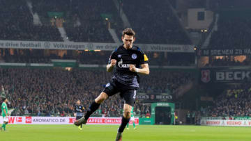 BREMEN, GERMANY - NOVEMBER 23: Benito Raman of FC Schalke 04 celebrates after scoring his team's second goal during the Bundesliga match between SV Werder Bremen and FC Schalke 04 at Wohninvest Weserstadion on November 23, 2019 in Bremen, Germany. (Photo by TF-Images/Getty Images)
