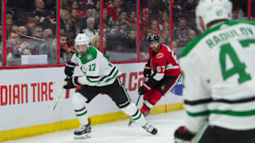 OTTAWA, ON - OCTOBER 15: Dallas Stars Center Devin Shore (17) skates during the third period of the NHL game between the Ottawa Senators and the Dallas Stars on October 15, 2018 at the Canadian Tire Centre in Ottawa, Ontario, Canada. (Photo by Steven Kingsman/Icon Sportswire via Getty Images)