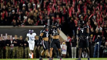 Cincinnati Bearcats linebacker Deshawn Pace celebrates a tackle against the East Carolina Pirates at Nippert Stadium. The Enquirer.