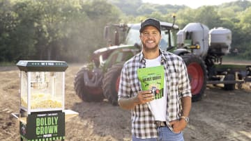 Luke Bryan launches Boldly Grown Popcorn, photo provided by Fendt