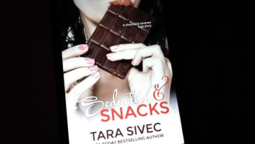 Seduction & Snacks by Tara Sivec. Photo: Sarabeth Pollock