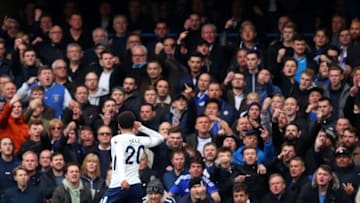 LONDON, ENGLAND - APRIL 01: Dele Alli of Tottenham Hotspur celebrates after scoring his sides second goal during the Premier League match between Chelsea and Tottenham Hotspur at Stamford Bridge on April 1, 2018 in London, England. (Photo by Catherine Ivill/Getty Images)