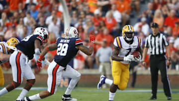 Sep 24, 2016; Auburn, AL, USA; LSU Tigers running back Leonard Fournette (7) carries against the Auburn Tigers during the first quarter at Jordan Hare Stadium. Mandatory Credit: John Reed-USA TODAY Sports