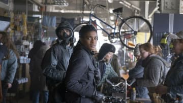 Y: The Last Man -- "Karen and Benji” -- Season 1, Episode 4 (Airs September 20) -- Pictured: (l-r) Ben Schnetzer as Yorick Brown, Ashley Romans as Agent 355. CR: Rafy Winterfeld/FX
